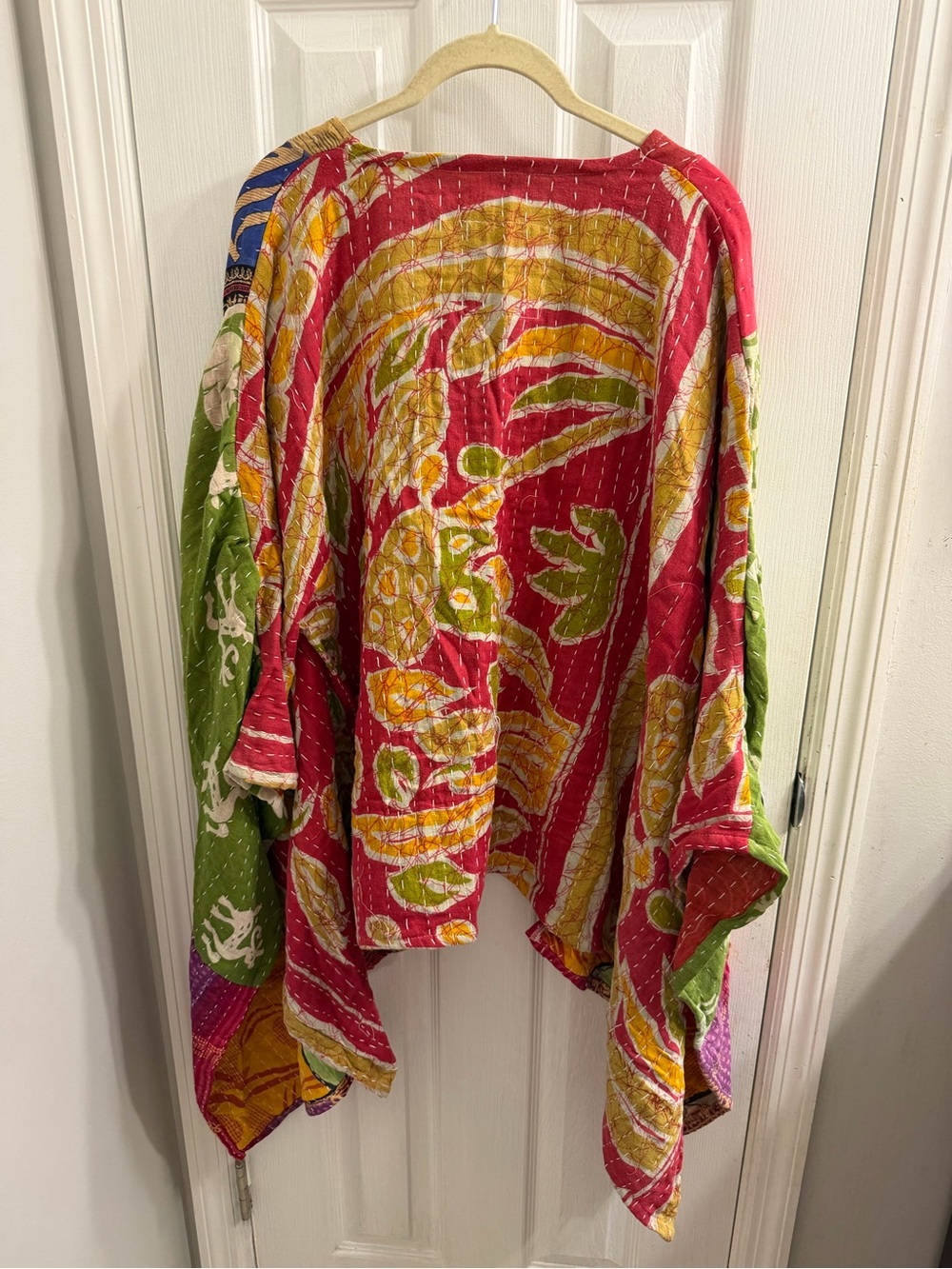 Kantha Poncho Top - Picture 4 of 6